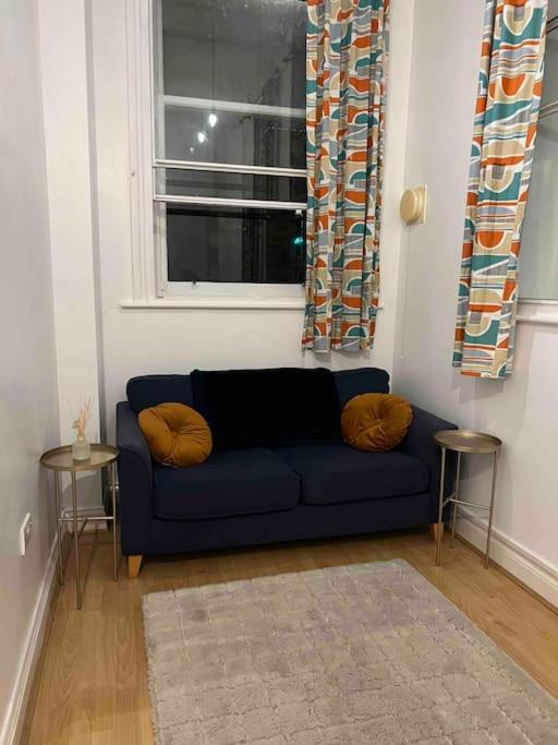 Victorian Stay In Ocean Village Southampton Eksteriør billede